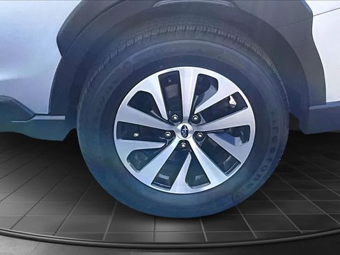 Used 2023 Subaru Outback Premium image 36