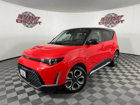 Used 2025 Kia Soul EX FWD image 1