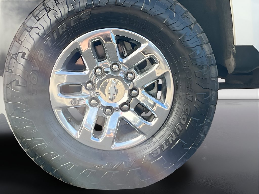 Used 2019 Chevrolet Silverado 2500 LTZ w/ Duramax Plus Package AWD/4WD image 32