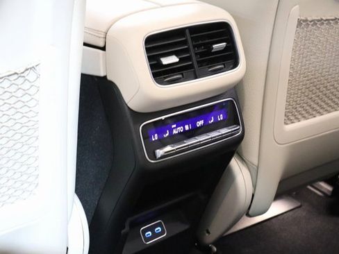 Used 2024 Mercedes-Benz GLE 580 4MATIC image 18