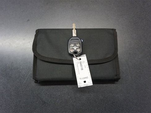 Used 2015 Ford F250 Lariat w/ Lariat Interior Package image 17