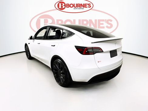 Used 2022 Tesla Model Y Performance image 8