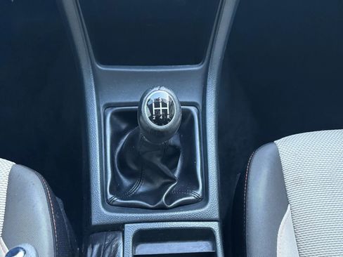 Used 2016 Subaru Crosstrek 2.0i Premium image 29