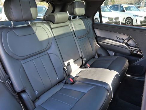 Used 2024 Land Rover Range Rover Sport Dynamic SE image 19