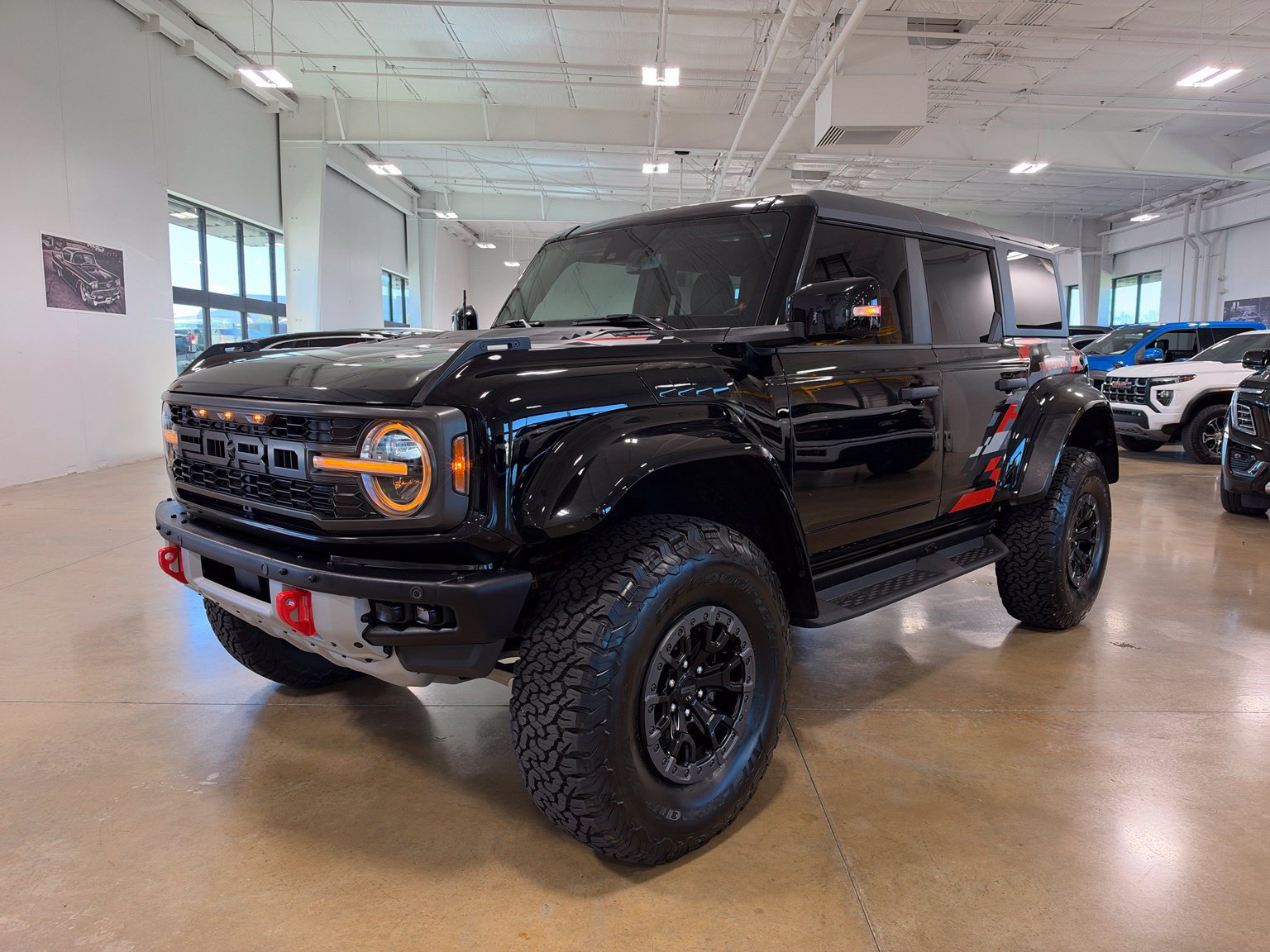 Used 2024 Ford Bronco Raptor AWD/4WD image 3