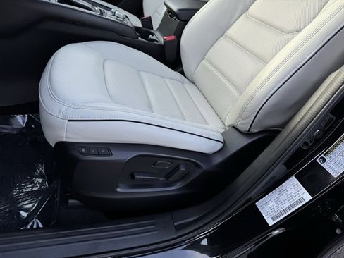 Certified 2025 MAZDA CX-5 AWD 2.5 S w/ Preferred Package image 7