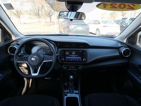 Used 2021 Nissan Kicks SV image 19