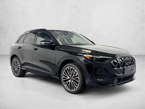 New 2026 Audi SQ5 Prestige AWD/4WD image 3