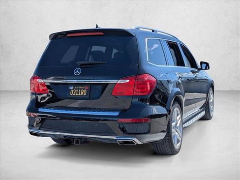 Used 2013 Mercedes-Benz GL 550 4MATIC image 5