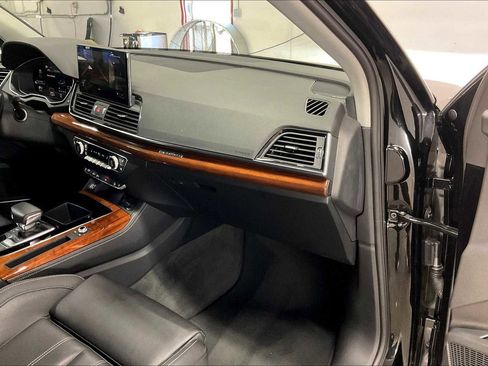 Certified 2023 Audi Q5 2.0T Premium Plus w/ Premium Plus Package image 17