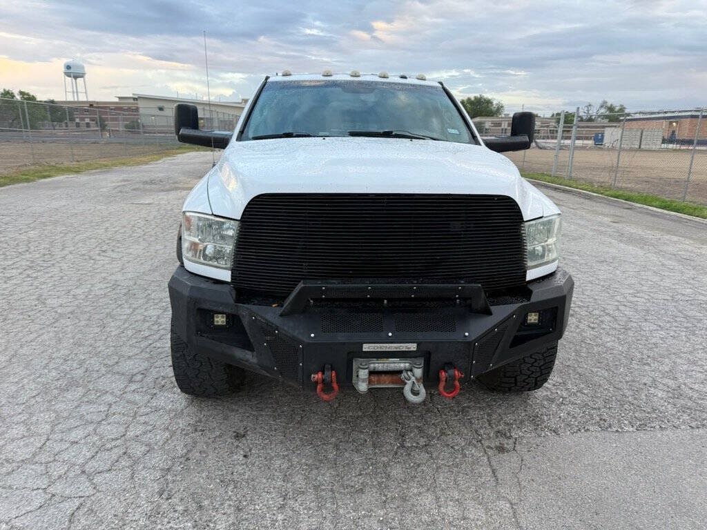 Used 2014 RAM 3500 Tradesman w/ Chrome Appearance Group AWD/4WD image 3