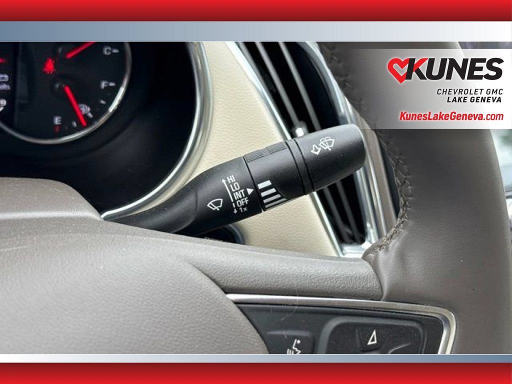 Used 2024 Chevrolet Malibu LT FWD image 43