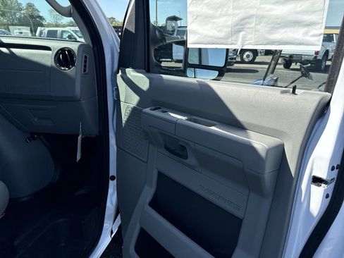 New 2025 Ford E-350 and Econoline 350 Super Duty w/ Power Equipment Group image 8