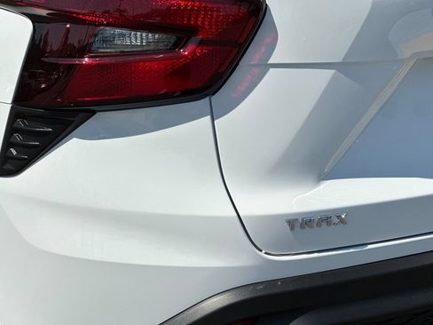 New 2026 Chevrolet Trax LS w/ LS Convenience Package FWD image 25