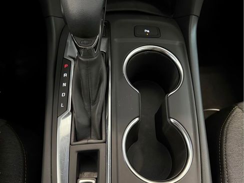 Used 2024 Chevrolet Equinox LT AWD/4WD image 11