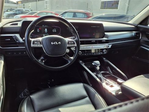 Used 2025 Kia Telluride S image 11