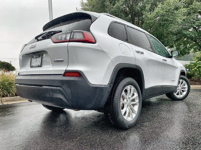 Used 2020 Jeep Cherokee Latitude FWD image 8