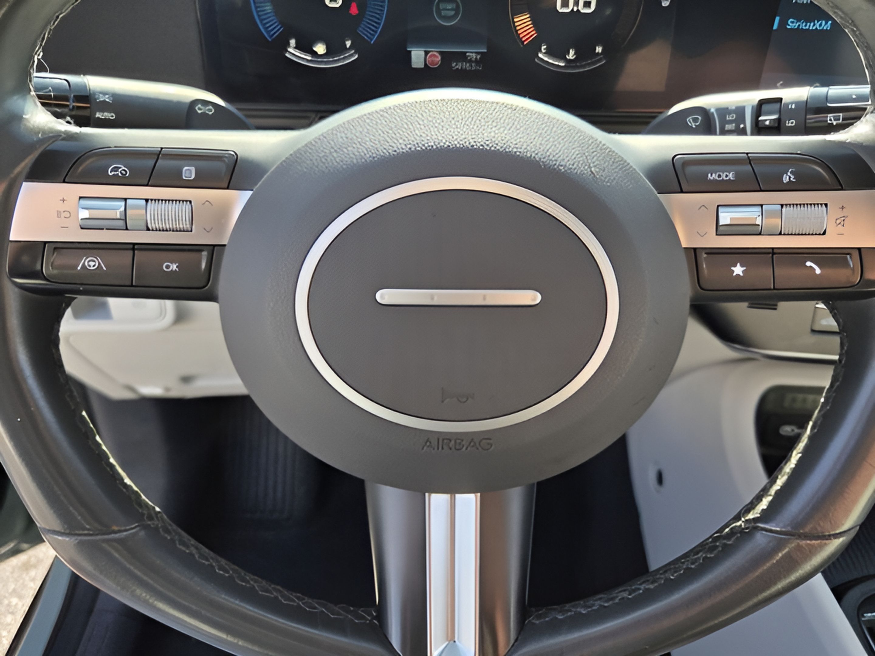 Used 2025 Hyundai Kona SEL FWD image 22