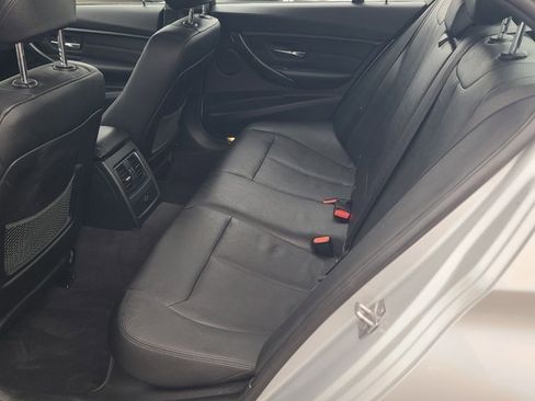 Used 2018 BMW 320i xDrive Sedan image 15
