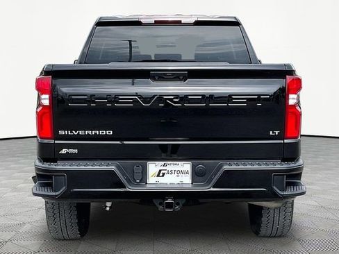 Used 2022 Chevrolet Silverado 1500 LT Trail Boss image 6