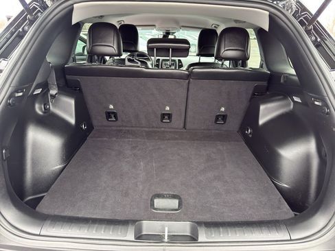 Used 2021 Jeep Cherokee Latitude Lux w/ Trailer Tow Group image 35