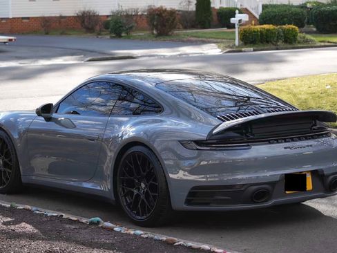Used 2024 Porsche 911 Carrera 4S AWD/4WD image 3