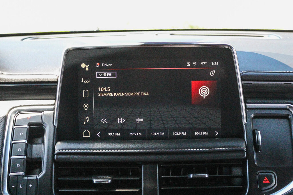 Used 2024 GMC Yukon XL SLT RWD image 4
