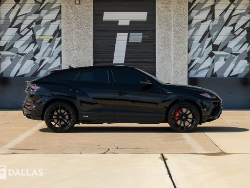 Used 2023 Lamborghini Urus S AWD/4WD image 18