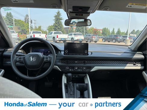 Used 2023 Honda Accord LX image 10