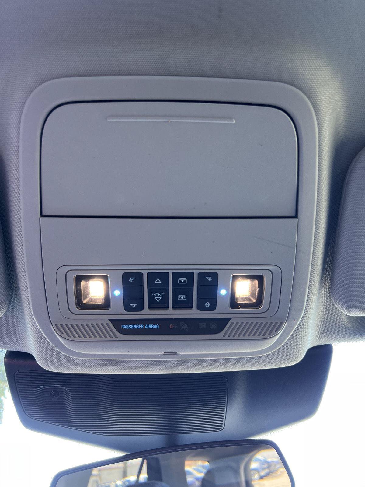 Used 2023 Ford Explorer XLT w/ Equipment Group 202A AWD/4WD image 29