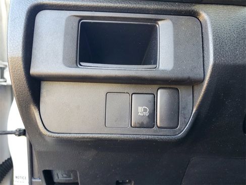 Used 2019 Toyota Tacoma SR5 image 14