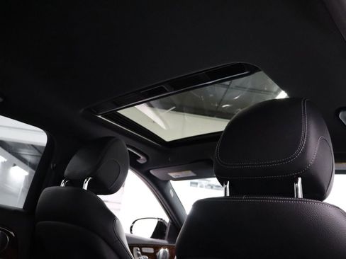 Used 2017 Mercedes-Benz E 300 4MATIC image 41