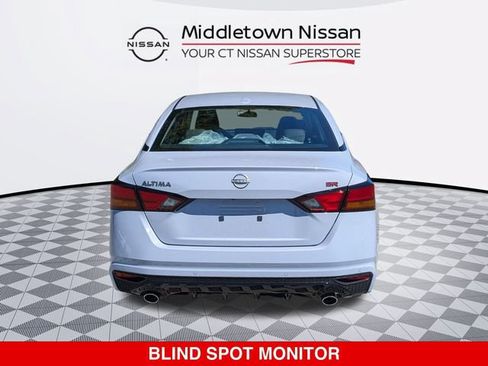 New 2025 Nissan Altima 2.5 SR w/ SR Premium Package FWD image 4