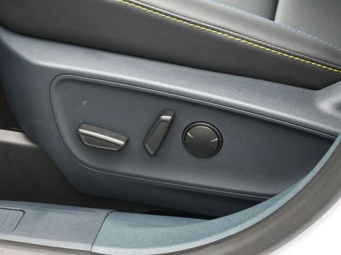 New 2025 Ford Maverick Lobo image 9