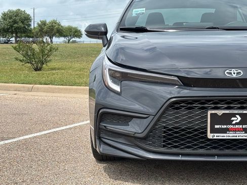 Certified 2024 Toyota Corolla SE FWD image 4