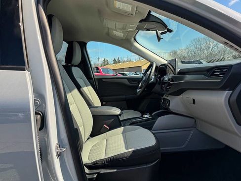 Used 2025 Ford Escape Active w/ Cold Weather Package image 10