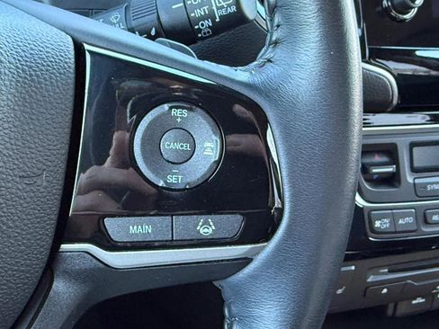 Certified 2022 Honda Pilot Touring image 21