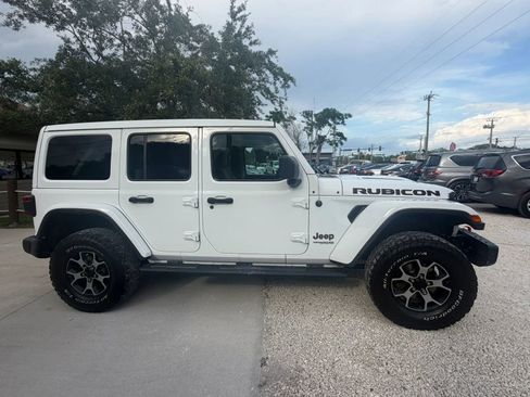 Used 2019 Jeep Wrangler Unlimited Rubicon AWD/4WD image 3