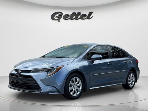 Used 2024 Toyota Corolla LE FWD image 1