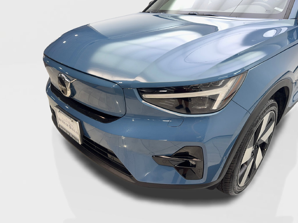 Used 2023 Volvo C40 P8 Recharge Ultimate AWD/4WD image 18