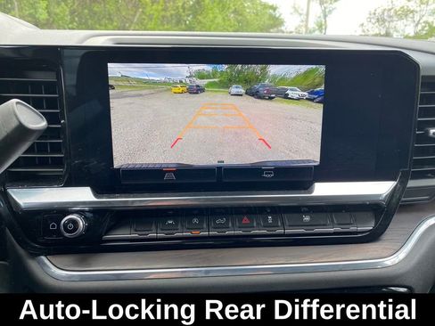 Used 2024 GMC Sierra 1500 SLT image 18