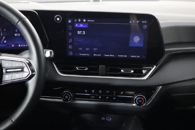 Used 2025 Chevrolet Equinox LT FWD image 25