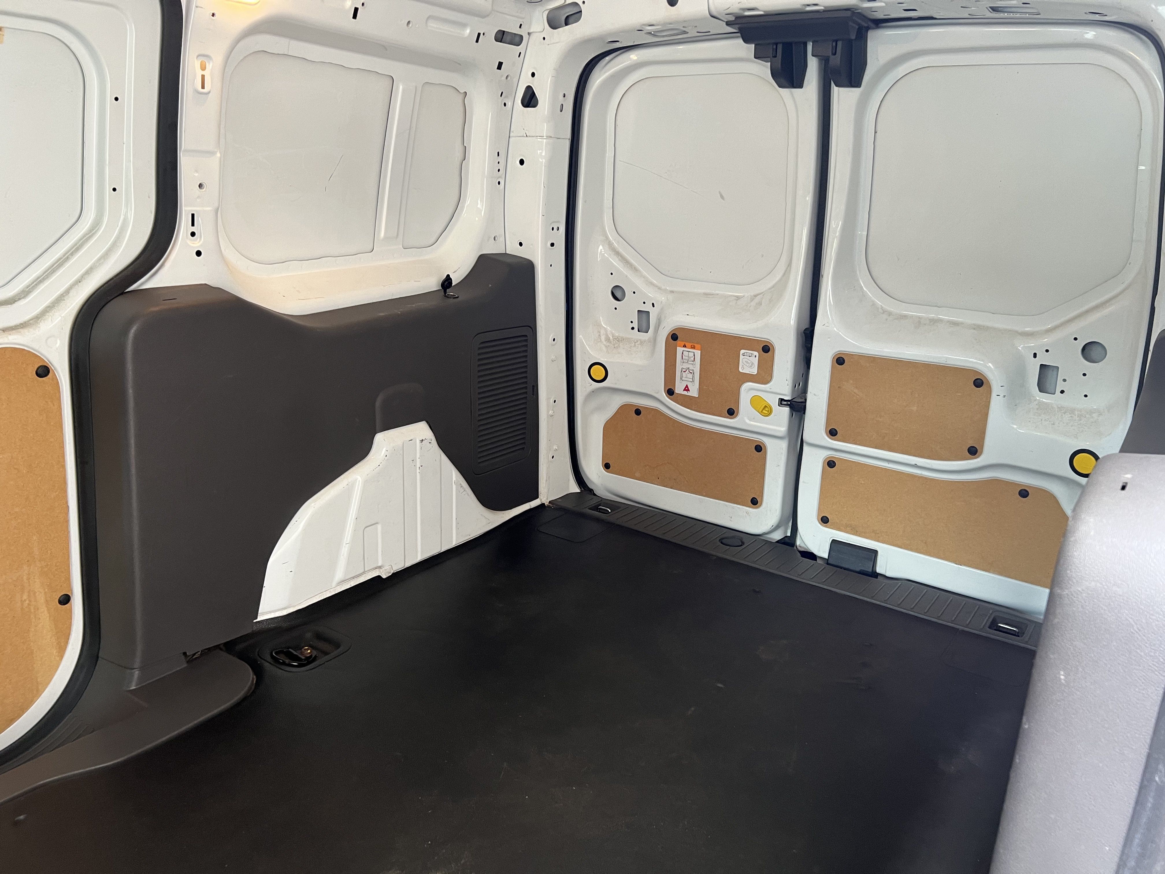 Used 2020 Ford Transit Connect XL FWD image 27