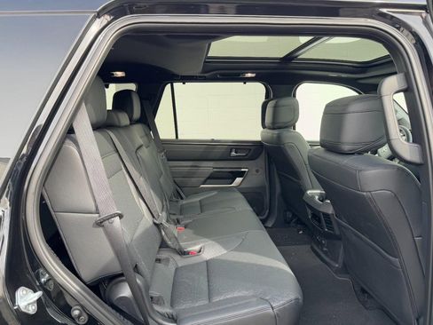 Used 2025 Toyota Sequoia 4WD image 9