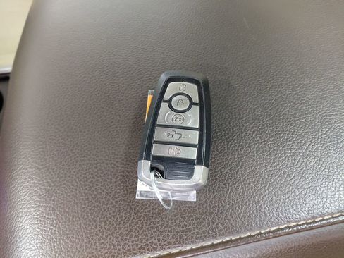 Certified 2018 Ford F150 Lariat w/ Equipment Group 502A Luxury AWD/4WD image 9