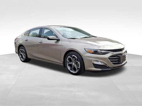 Used 2022 Chevrolet Malibu LT image 1