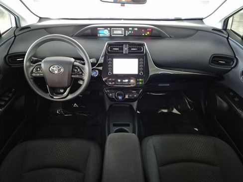 Used 2020 Toyota Prius LE FWD image 18