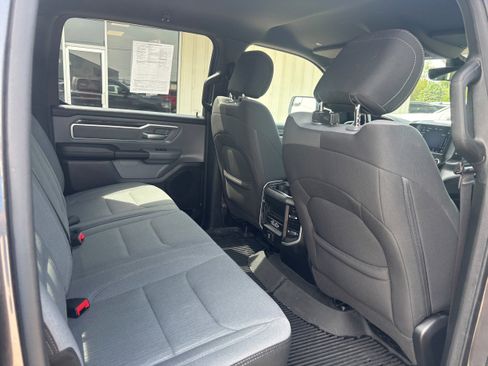 Used 2021 RAM 1500 Big Horn AWD/4WD image 11