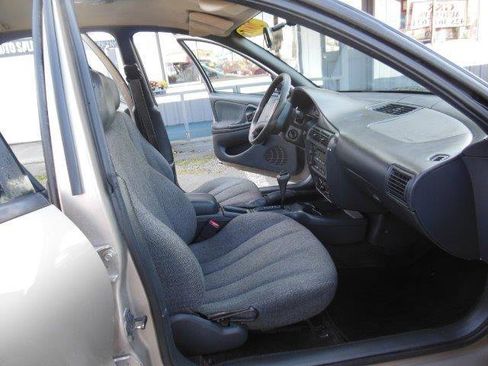 Used 2001 Chevrolet Cavalier Sedan image 13