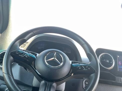 Used 2025 Mercedes-Benz Sprinter 2500 image 16